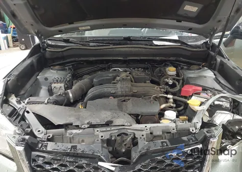 2015 Subaru Forester 2.5I z USA, uszkodzony, nr VIN JF2SJABC2FH592032